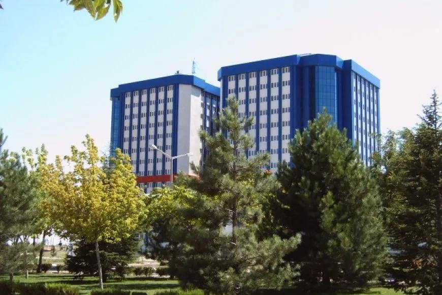 İşitme Engelli Kadın 10 Yılda Okulu Bitirip Doktor Oldu!