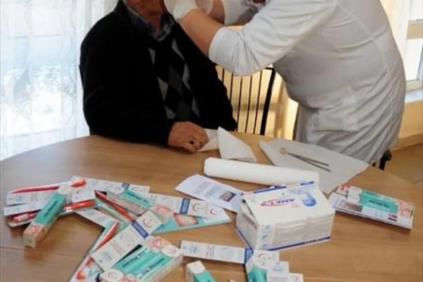 Huzurevinde Ağız Ve Diş Bakımı Eğitimi